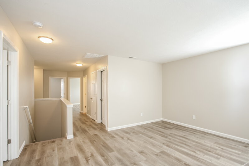 2,105/Mo, 3315 Grove Berry Ln Indianapolis, IN 46239 Loft View