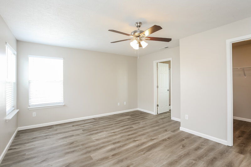2,105/Mo, 3315 Grove Berry Ln Indianapolis, IN 46239 Main Bedroom View 2