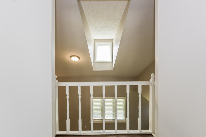 2,105/Mo, 8460 Countryside Ct Indianapolis, IN 46231 Hallway View