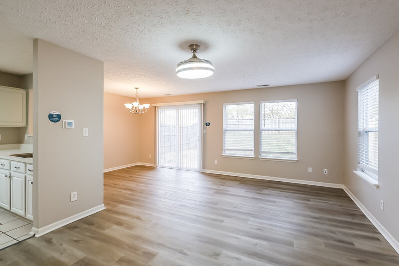 2,390/Mo, 4439 Connaught E Dr Plainfield, IN 46168 Living Room View