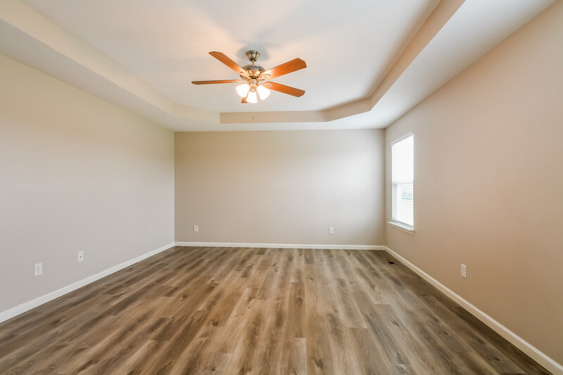 2,130/Mo, 5780 Bluff View Ln Whitestown, IN 46075 Main Bedroom View 2
