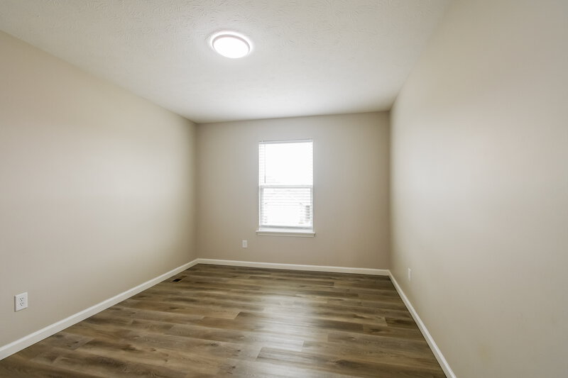 2,130/Mo, 5780 Bluff View Ln Whitestown, IN 46075 Bedroom View