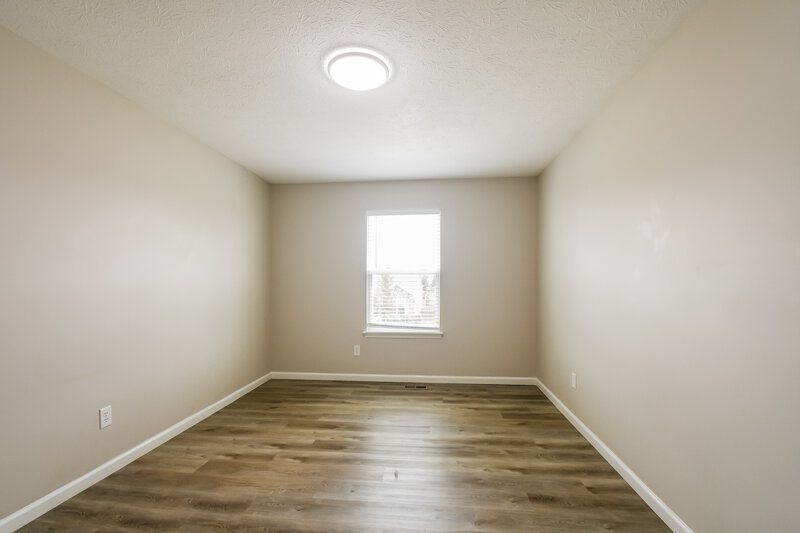 2,130/Mo, 5780 Bluff View Ln Whitestown, IN 46075 Bedroom View 2