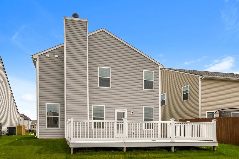 2,130/Mo, 5780 Bluff View Ln Whitestown, IN 46075 Rear View 2