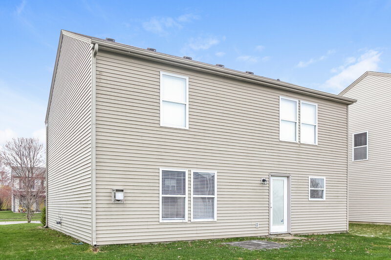 1,990/Mo, 6860 W Stansbury Blvd McCordsville, IN 46055 Rear View 2
