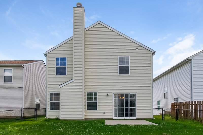 1,950/Mo, 7153 Wellwood Dr Indianapolis, IN 46217 Rear View