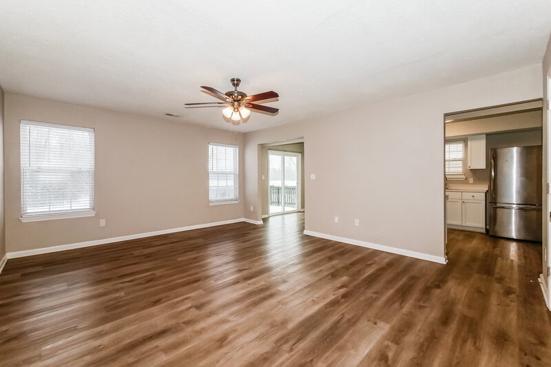 1,910/Mo, 4221 Trace Edge Ln Indianapolis, IN 46254 Living Room View