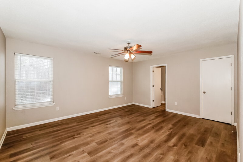 1,910/Mo, 4221 Trace Edge Ln Indianapolis, IN 46254 Main Bedroom View