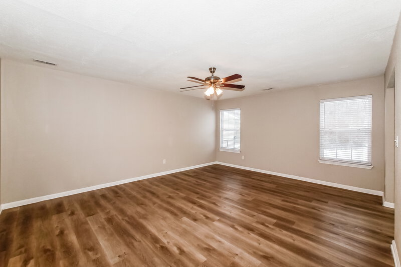 1,910/Mo, 4221 Trace Edge Ln Indianapolis, IN 46254 Main Bedroom View 2