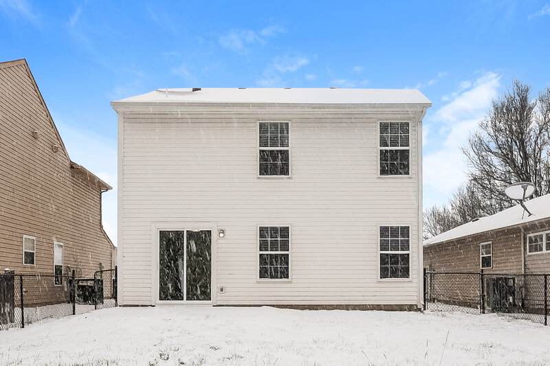 1,910/Mo, 4221 Trace Edge Ln Indianapolis, IN 46254 Rear View