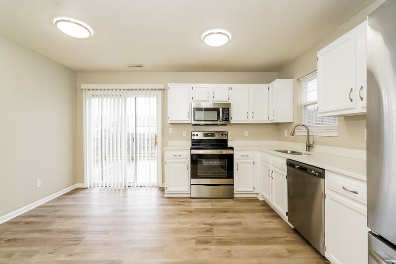 1,830/Mo, 8129 Maple Stream Ln Indianapolis, IN 46217 Misc View 5