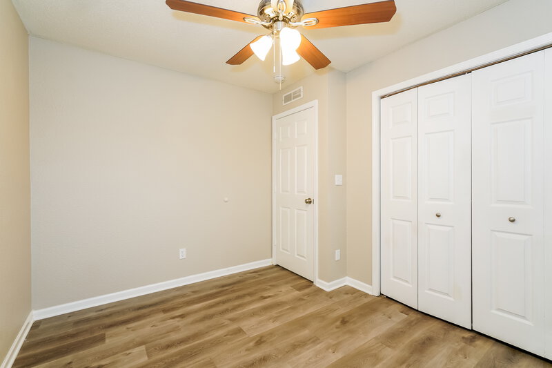 1,830/Mo, 8129 Maple Stream Ln Indianapolis, IN 46217 Misc View 13