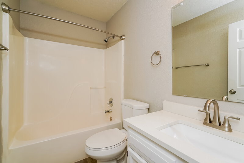 1,830/Mo, 8129 Maple Stream Ln Indianapolis, IN 46217 Misc View 16