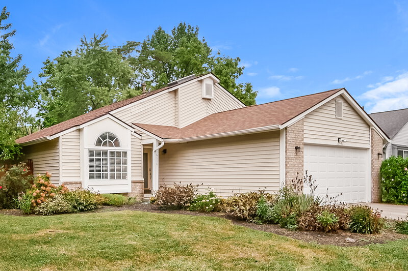 1,750/Mo, 4118 Stone Mill Dr Indianapolis, IN 46237 Front View 2