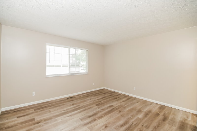 1,750/Mo, 4118 Stone Mill Dr Indianapolis, IN 46237 Main Bedroom View