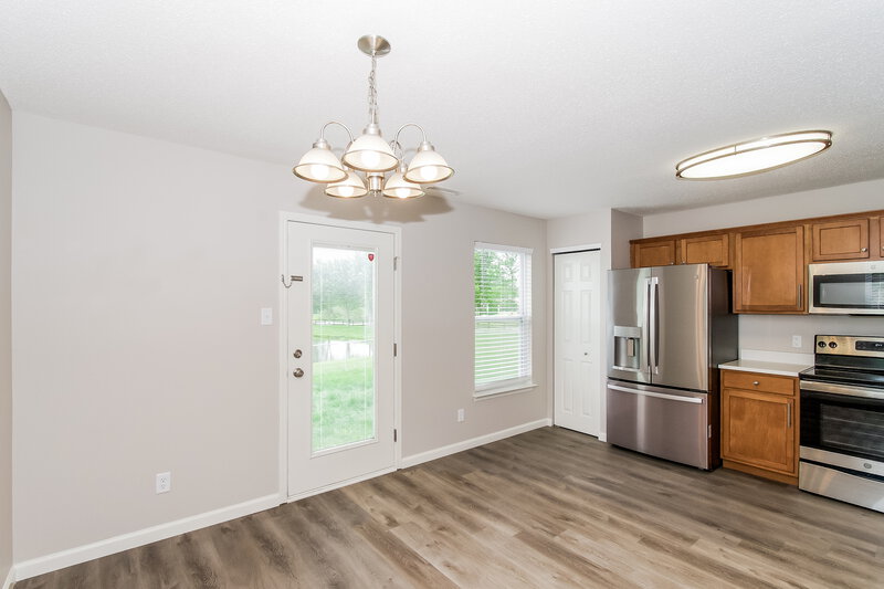 1,860/Mo, 13027 N Becks Grove Dr Camby, IN 46113 Dining Room View 2