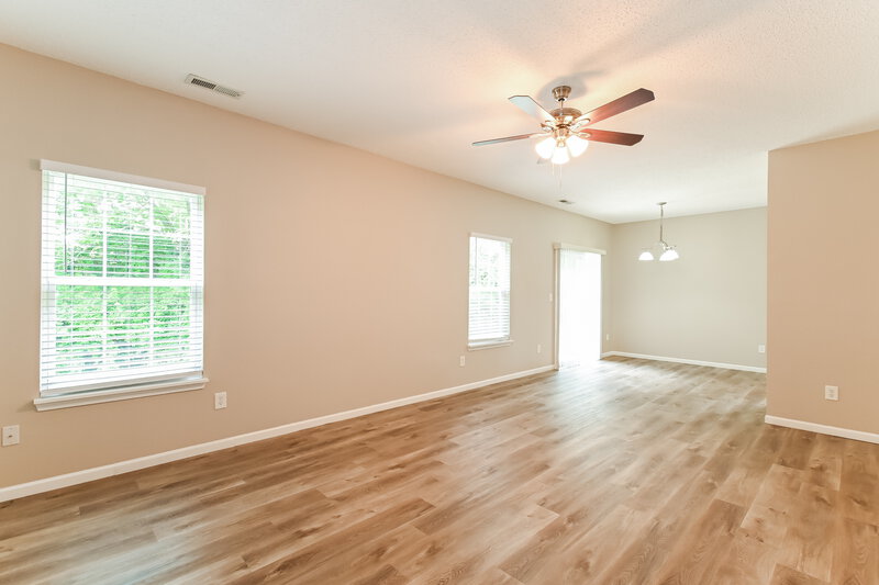 1,760/Mo, 2826 Cahokia Ct Indianapolis, IN 46217 Living Room View