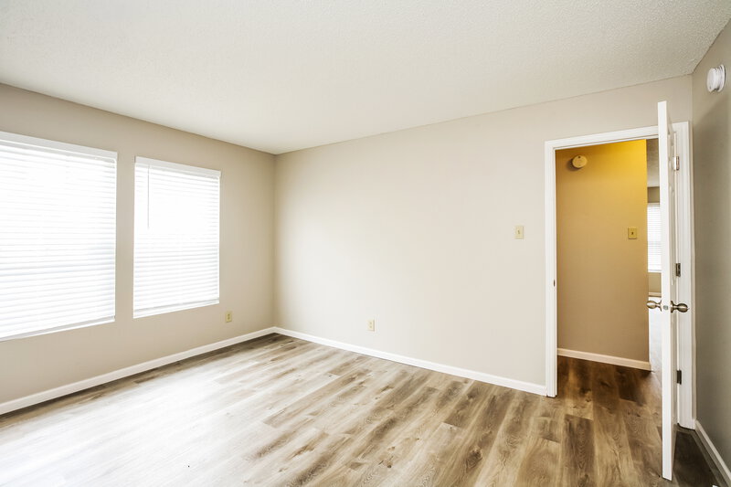 1,740/Mo, 8615 Bluff Point Dr Camby, IN 46113 Main Bedroom View