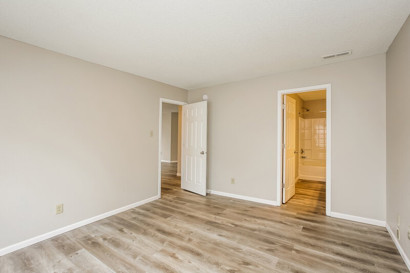 1,740/Mo, 8615 Bluff Point Dr Camby, IN 46113 Main Bedroom View 2