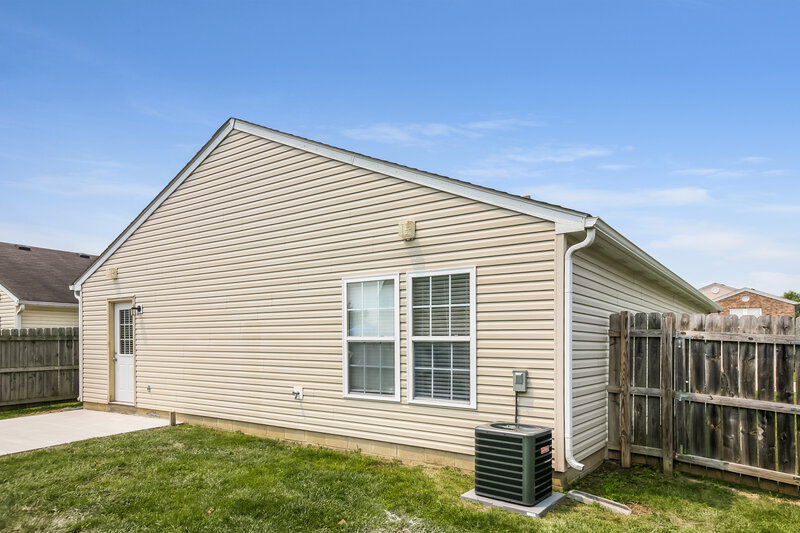 1,740/Mo, 8615 Bluff Point Dr Camby, IN 46113 Rear View 2
