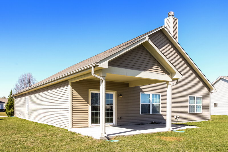 2,105/Mo, 8267 Templederry Dr Brownsburg, IN 46112 Rear View 2