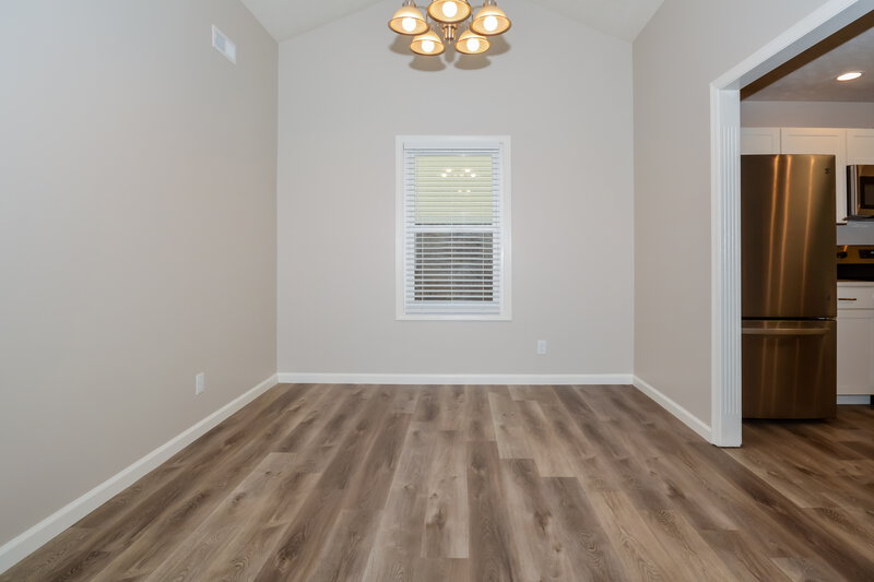 1,630/Mo, 7142 Oldham Dr Indianapolis, IN 46221 Dining Room View