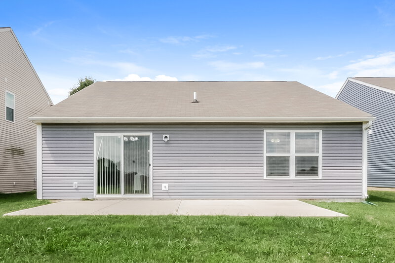 1,630/Mo, 6439 Emerald Springs Dr Indianapolis, IN 46221 Rear View