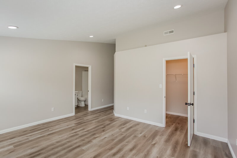 2,090/Mo, 16901 Peach Ln Noblesville, IN 46062 Main Bedroom View 2