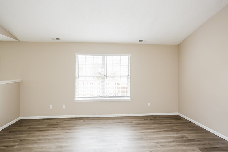 1,720/Mo, 6204 Glenshire Ln Indianapolis, IN 46237 Main Bedroom View