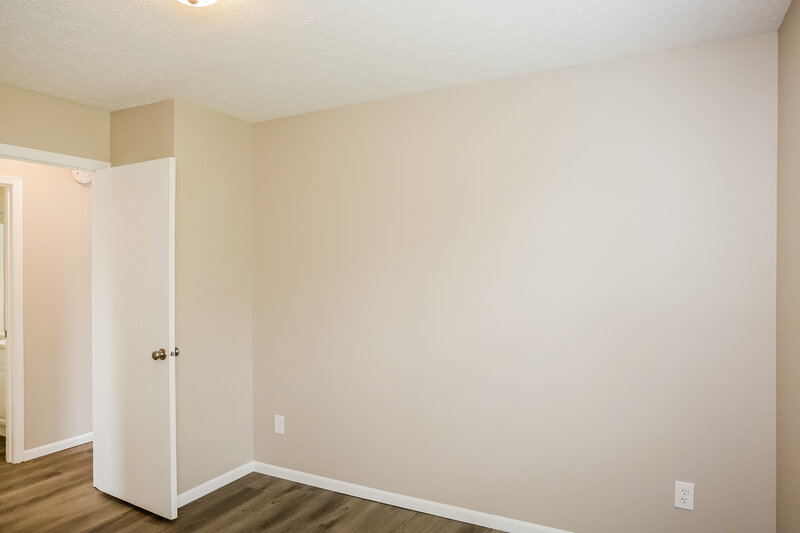 1,720/Mo, 6204 Glenshire Ln Indianapolis, IN 46237 Bedroom View 2