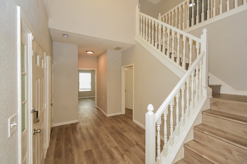 2,105/Mo, 10823 Roundtree Rd Fishers, IN 46037 Living Room View