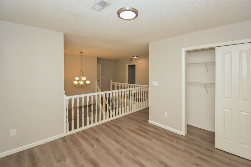 2,105/Mo, 10823 Roundtree Rd Fishers, IN 46037 Loft View