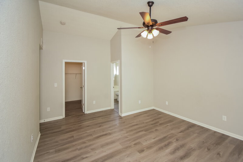 2,105/Mo, 10823 Roundtree Rd Fishers, IN 46037 Main Bedroom View