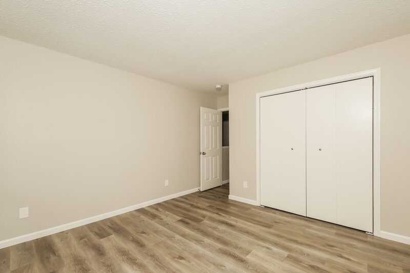 2,710/Mo, 649 Meadows Edge Ln Indianapolis, IN 46217 Bedroom View