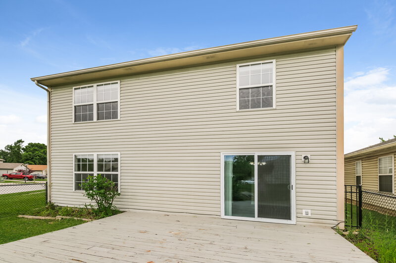 2,710/Mo, 649 Meadows Edge Ln Indianapolis, IN 46217 Rear View