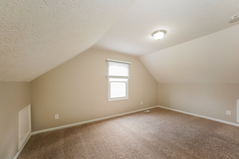 1,975/Mo, 130 Huddleston Dr N Indianapolis, IN 46217 Play Room View