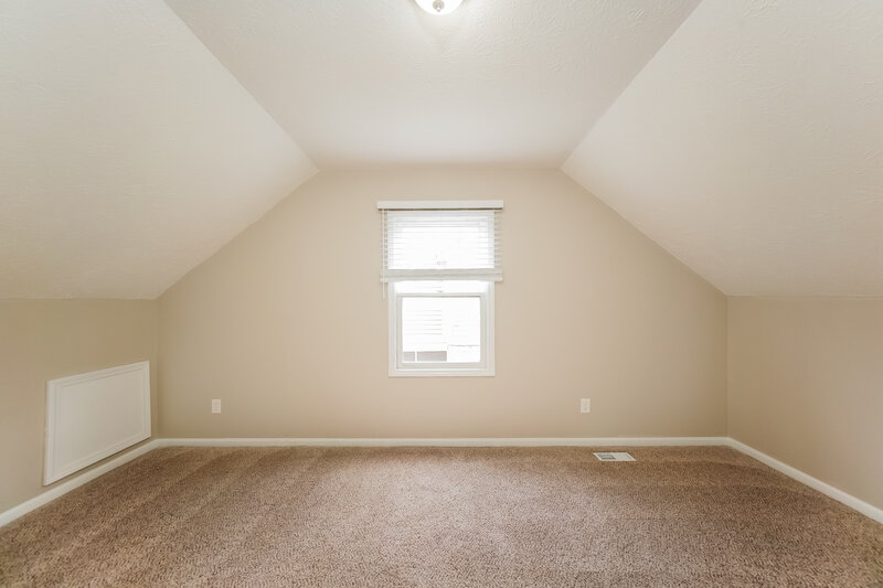 1,975/Mo, 130 Huddleston Dr N Indianapolis, IN 46217 Play Room View 2