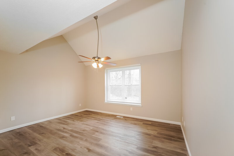 1,975/Mo, 130 Huddleston Dr N Indianapolis, IN 46217 Main Bedroom View