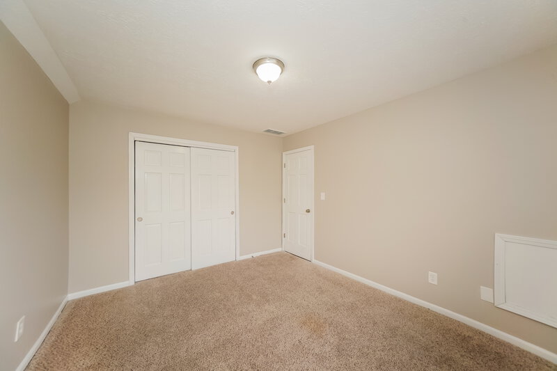1,975/Mo, 130 Huddleston Dr N Indianapolis, IN 46217 Bedroom View