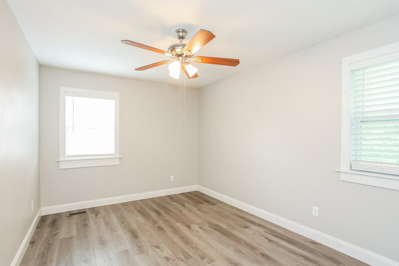 2,235/Mo, 5015 Sylvan Rd Indianapolis, IN 46228 Bedroom View