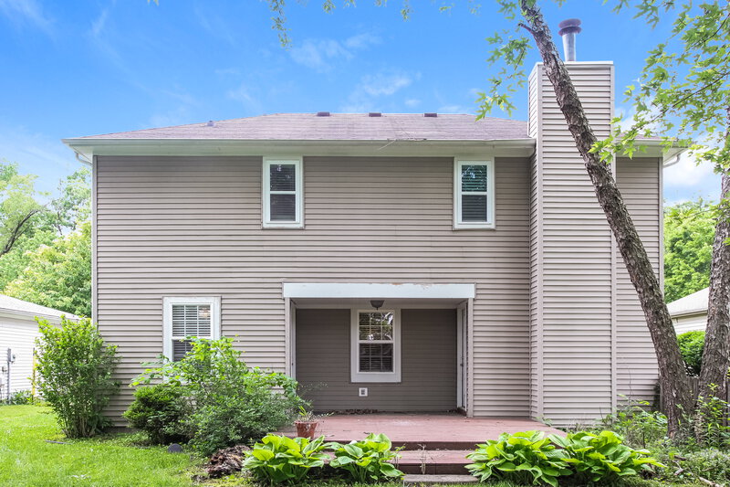 2,235/Mo, 5015 Sylvan Rd Indianapolis, IN 46228 Rear View