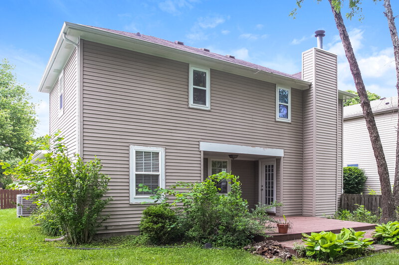 2,235/Mo, 5015 Sylvan Rd Indianapolis, IN 46228 Rear View 2