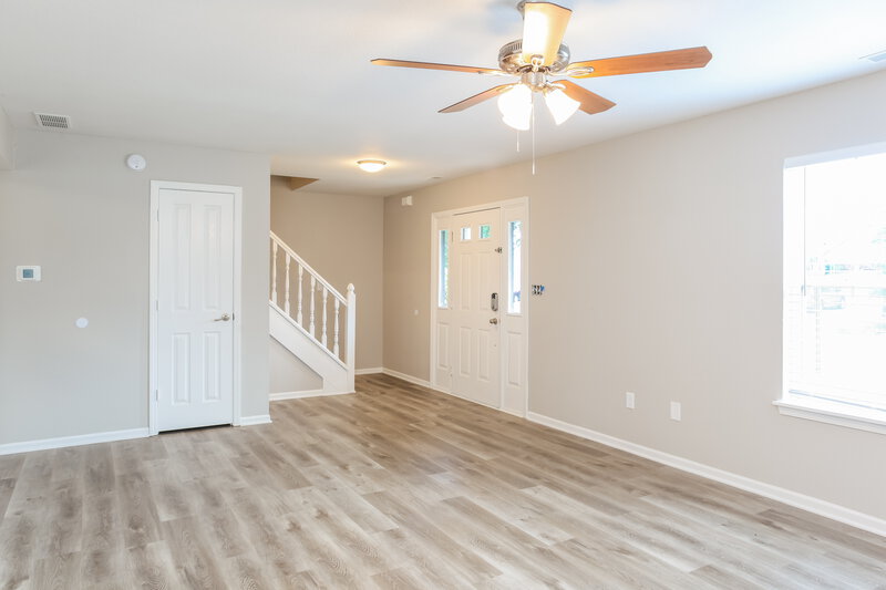 1,950/Mo, 5845 Poole Place Noblesville, IN 46060 Living Room View 2