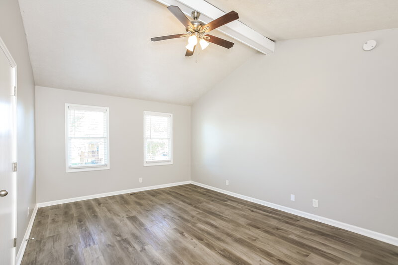 1,970/Mo, 5715 Quail Rd Indianapolis, IN 46278 Main Bedroom View 2