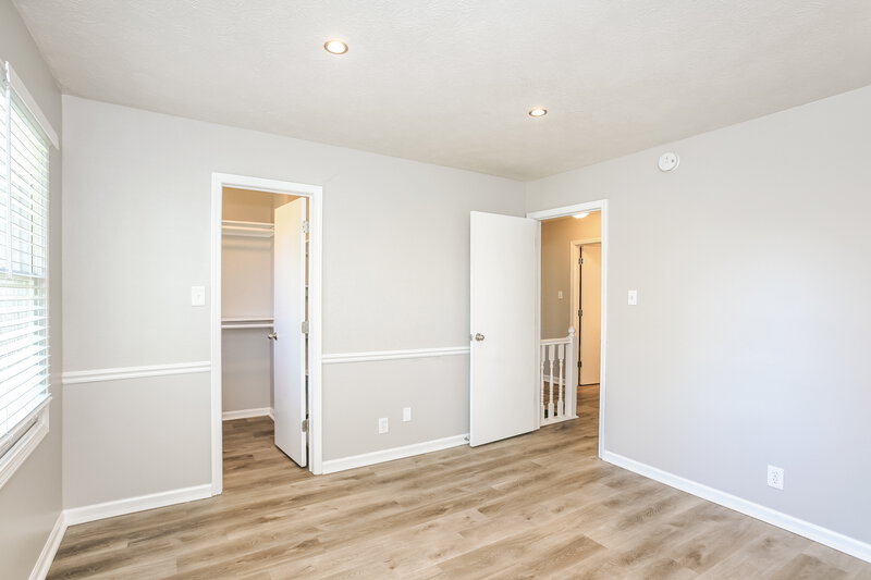 1,970/Mo, 5715 Quail Rd Indianapolis, IN 46278 Bedroom View 2