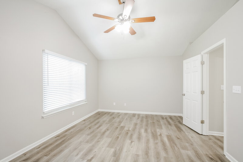 2,125/Mo, 7345 Red Rock Rd Indianapolis, IN 46236 Main Bedroom View 2