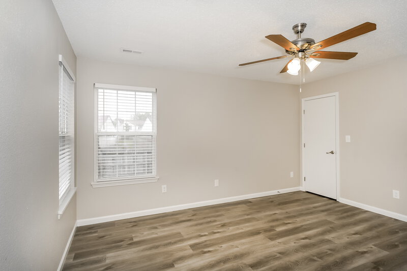 1,560/Mo, 6471 Amick Way Indianapolis, IN 46268 Main Bedroom View