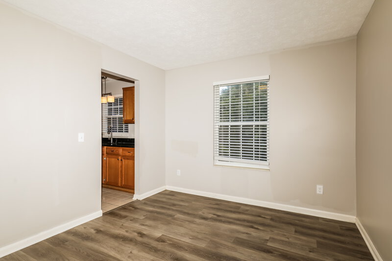 2,350/Mo, 1861 Ambassador Ct Indianapolis, IN 46214 Dining Room View