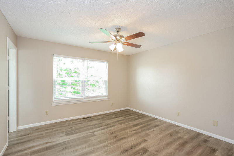 1,825/Mo, 1417 Green Spring Way Greenwood, IN 46143 Main Bedroom View