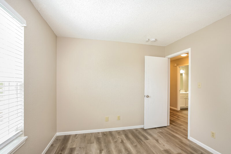 1,825/Mo, 1417 Green Spring Way Greenwood, IN 46143 Bedroom View 3